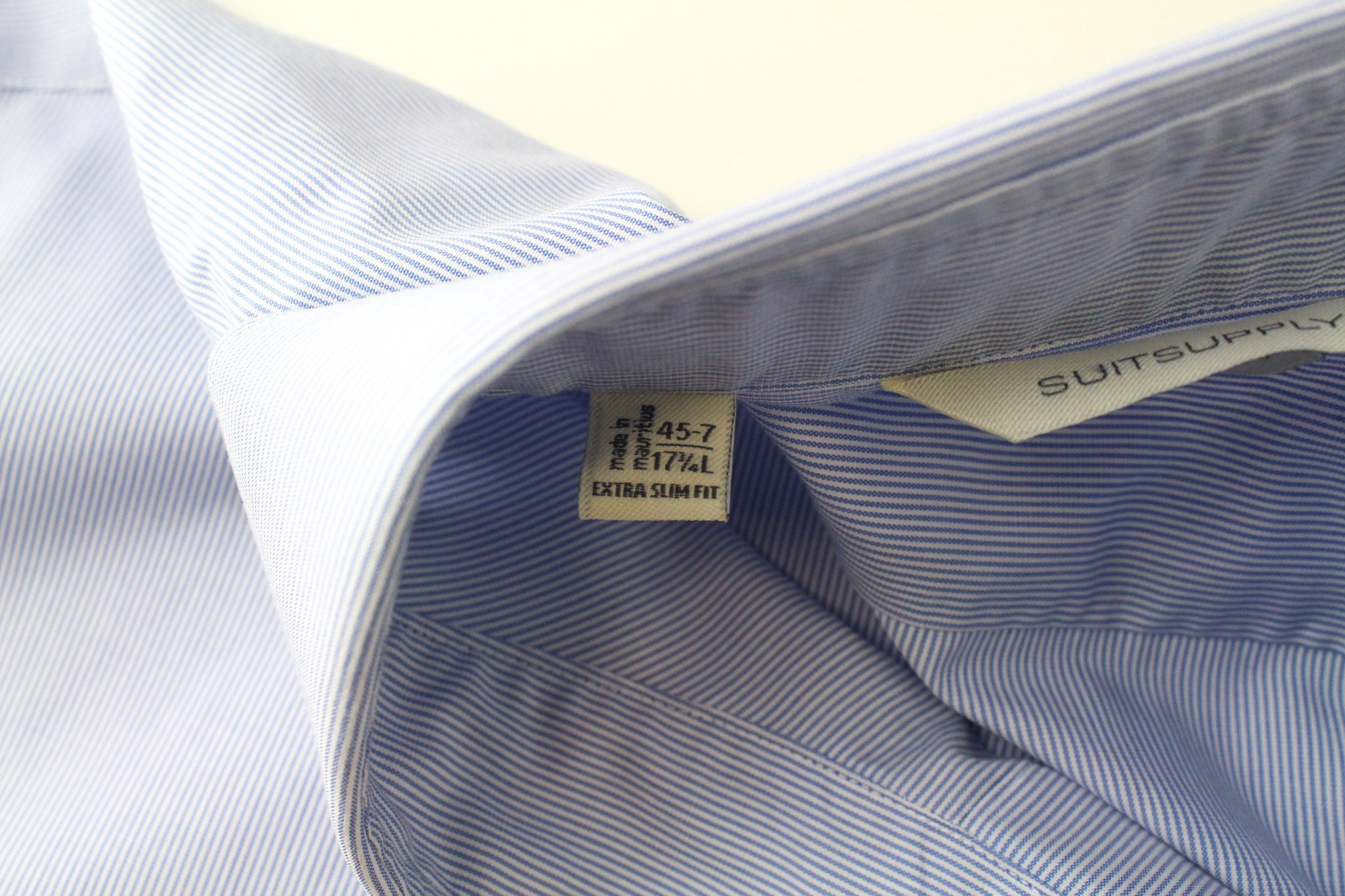 SUITSUPPLY Men's Formal Shirt 45.7/17.75L Blue Cutaway Striped Cotton Extra Slim