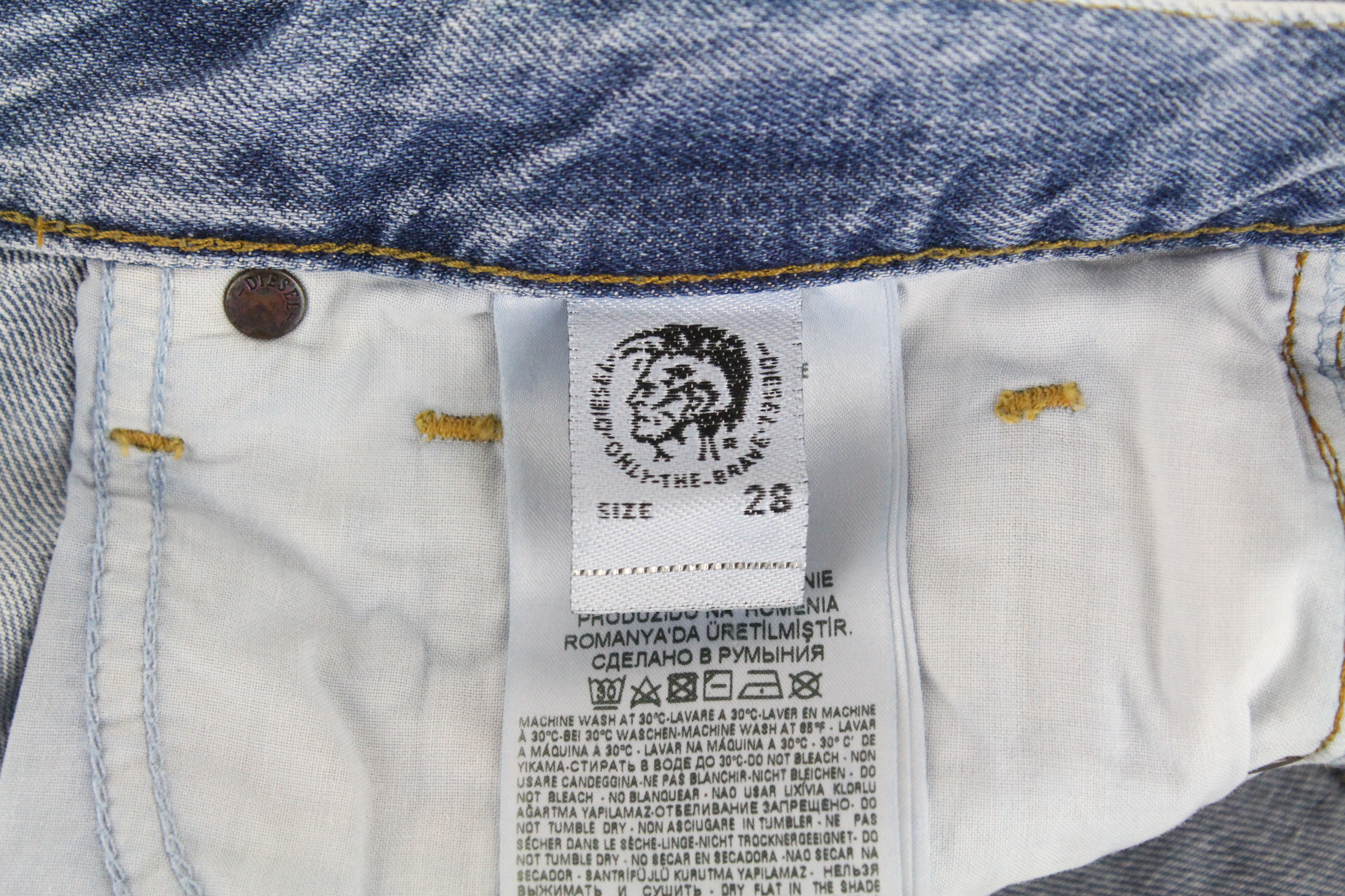 DIESEL D-Mirk 084RE Men's Shorts W28 Light Blue Washed Cotton Slim Fit Denim