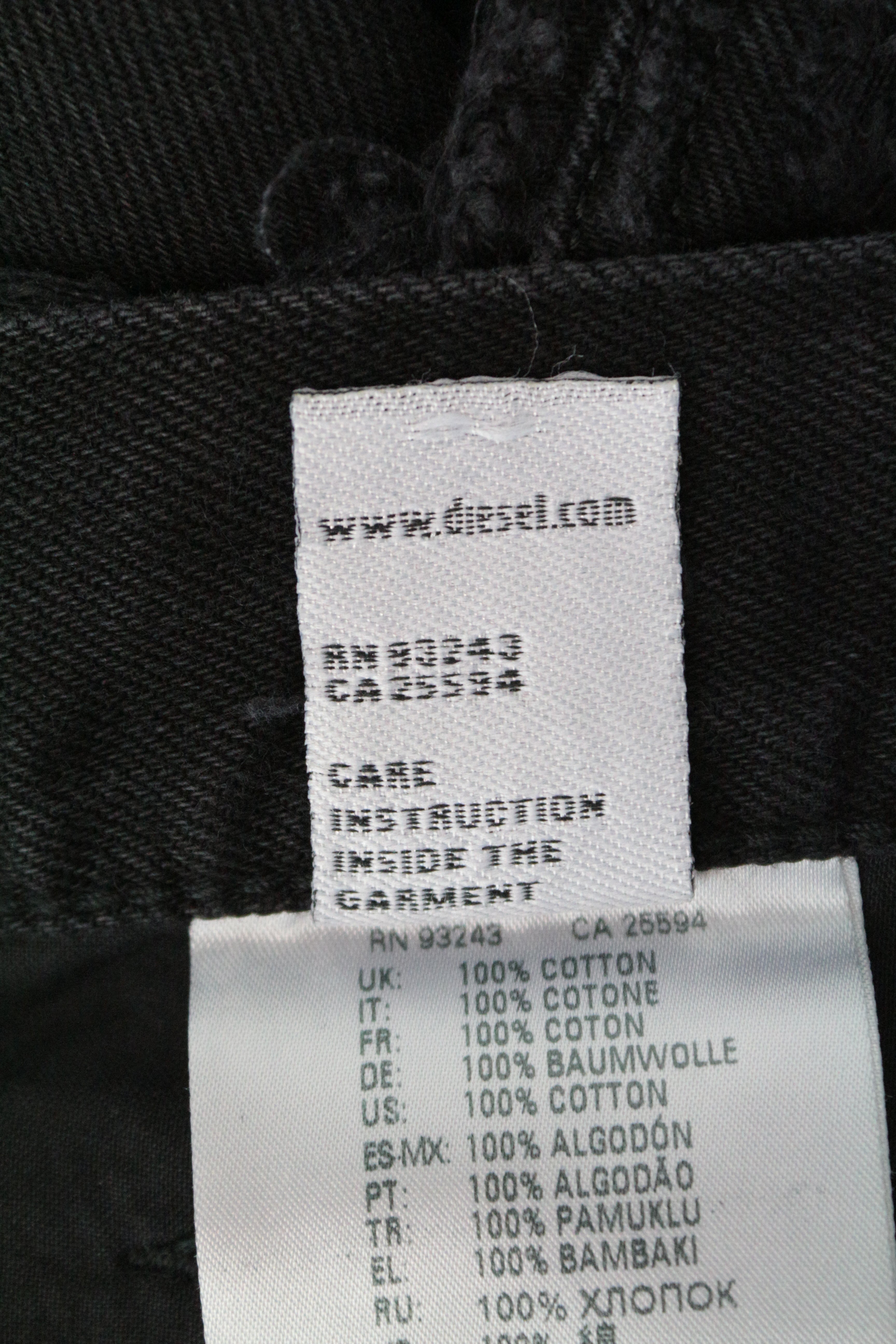 DIESEL Aryel 084WH moteriški džinsai W27/L32 tiesaus kirpimo, juodi, plėšyti medvilniniai 