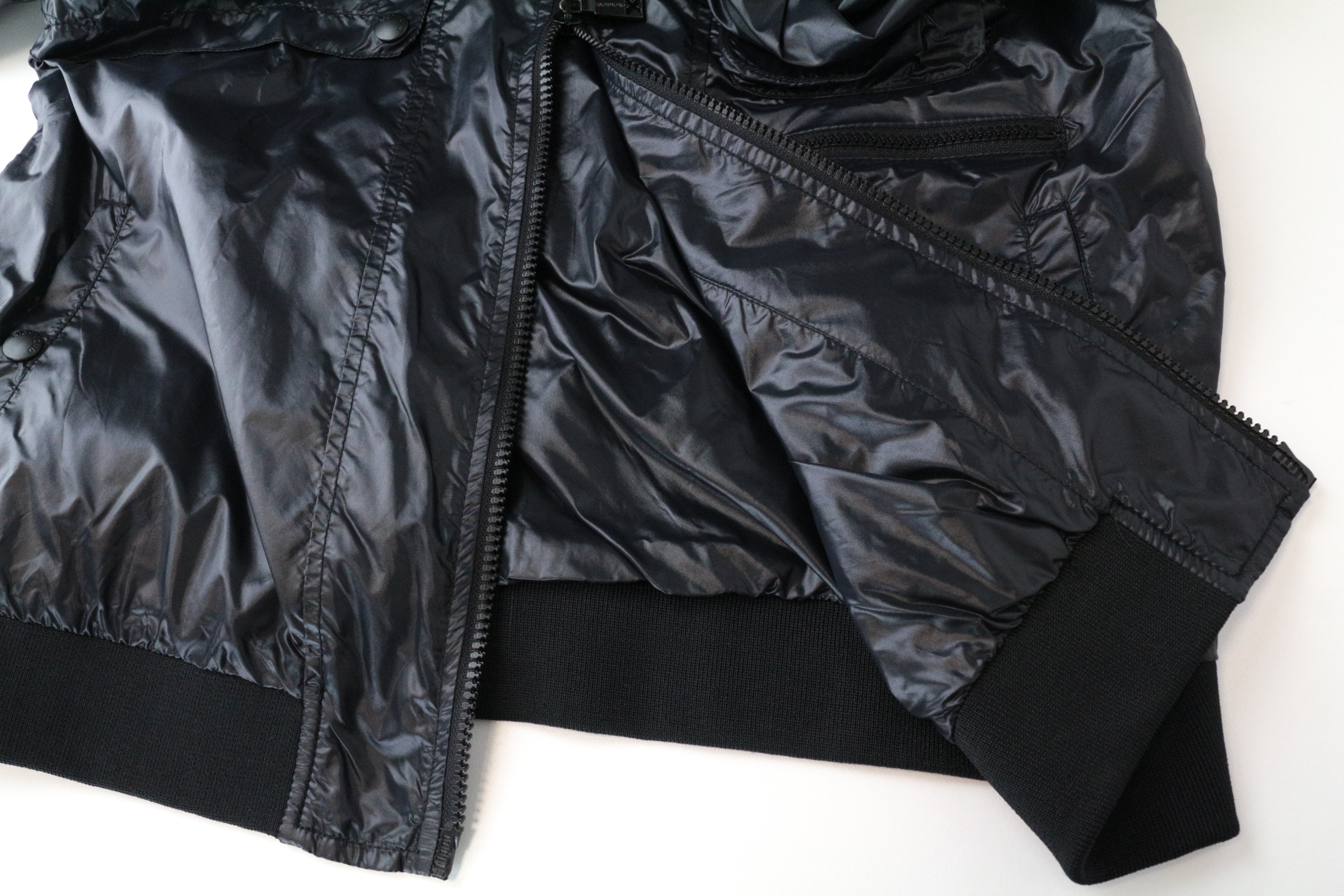 RICHMOND Men's 48 Navy Lightweight Jacket with Detachable Sleeves Design