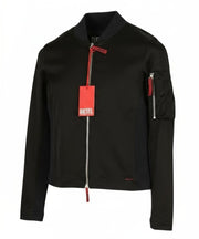 DIESEL T-Opuntia moteriška striukė M, juoda, su užtrauktuku ir užlopytomis kišenėmis, rekomenduojama kaina – 250 € 