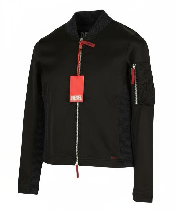 DIESEL T-Opuntia moteriška striukė M, juoda, su užtrauktuku ir užlopytomis kišenėmis, rekomenduojama kaina – 250 € 