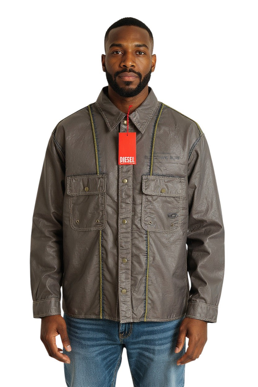 DIESEL S-U24 vyriška striukė, L dydžio, vėjui nepralaidi, su spaudėmis ir dengta apykakle, rekomenduojama kaina – 275 € 