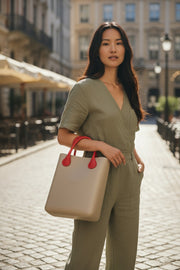 O BAG Chic moteriškas krepšys OS rudos spalvos, su dviem rankenomis ir kvadratiniu vidiniu krepšiu 