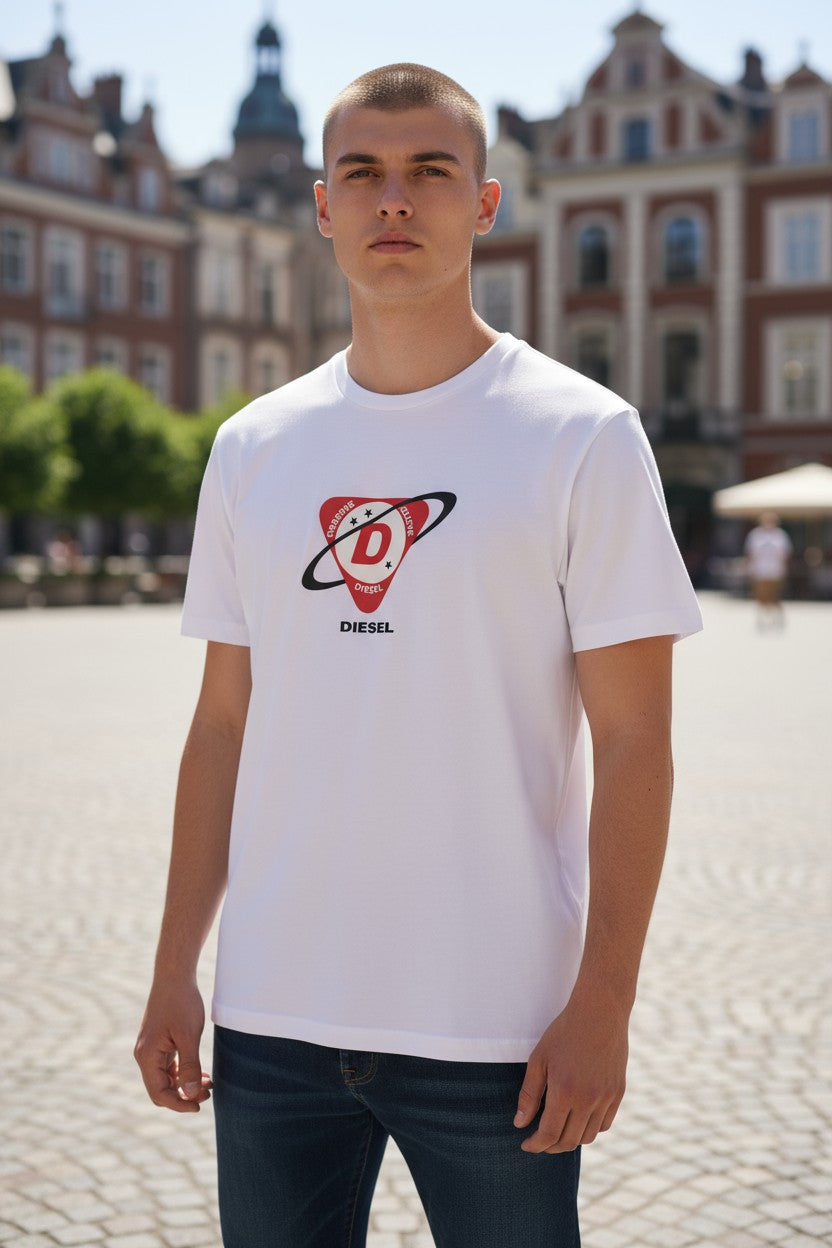 DIESEL T-Diegos-K24 vyriški marškinėliai M, balti, trumpomis rankovėmis, apvalia apykakle, medvilninio trikotažo. 