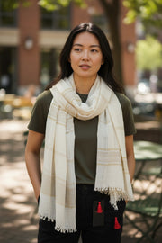 MAISON SCOTCH moteriškas šalikas, vieno dydžio, ekru spalvos, medvilnės mišinio raštas, lengvas 