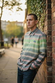 DIESEL vyriški marškinėliai S-Tucker dryžiais, L, rekomenduojama kaina 150 €, raštuotas, sagomis užsegamas, išskleidžiamas logotipas, šviesus